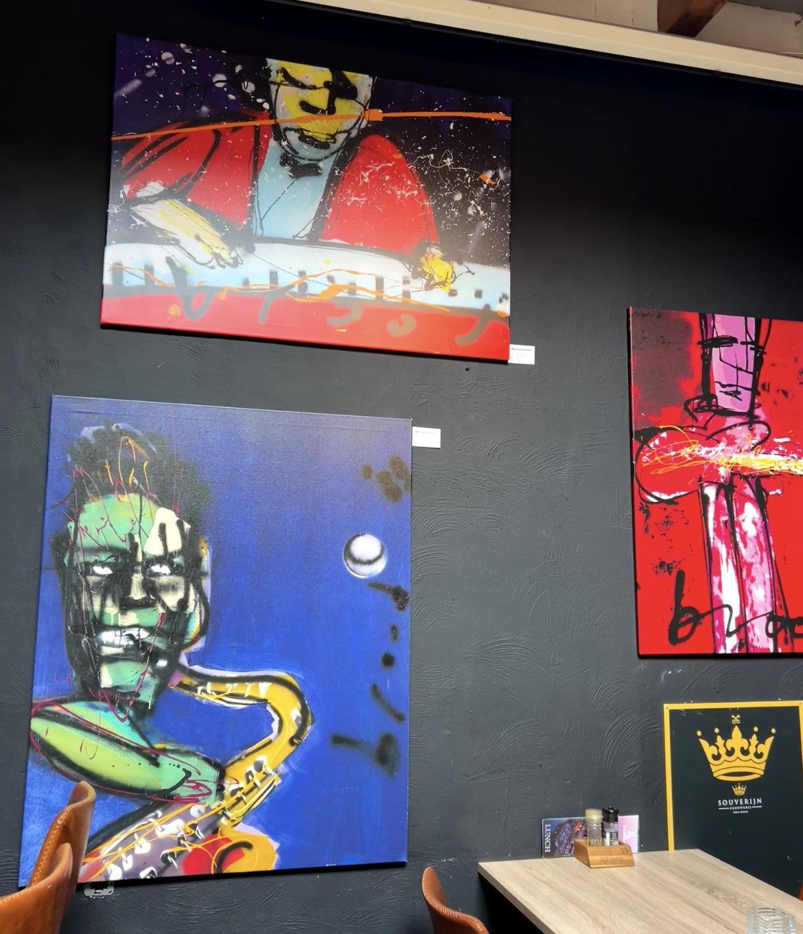 Herman Brood Giclees aan de muur in de Stadthouder in Leiden