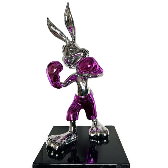 Zilveren beeld van Bugs Bunny konijn met paarse bokshandschoenen met Supreme logo