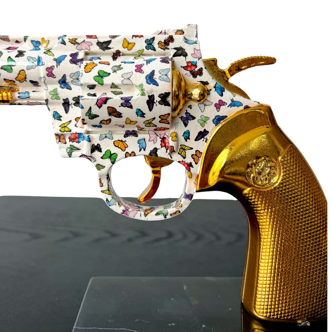Art Against War - Golden Butterfly Gun