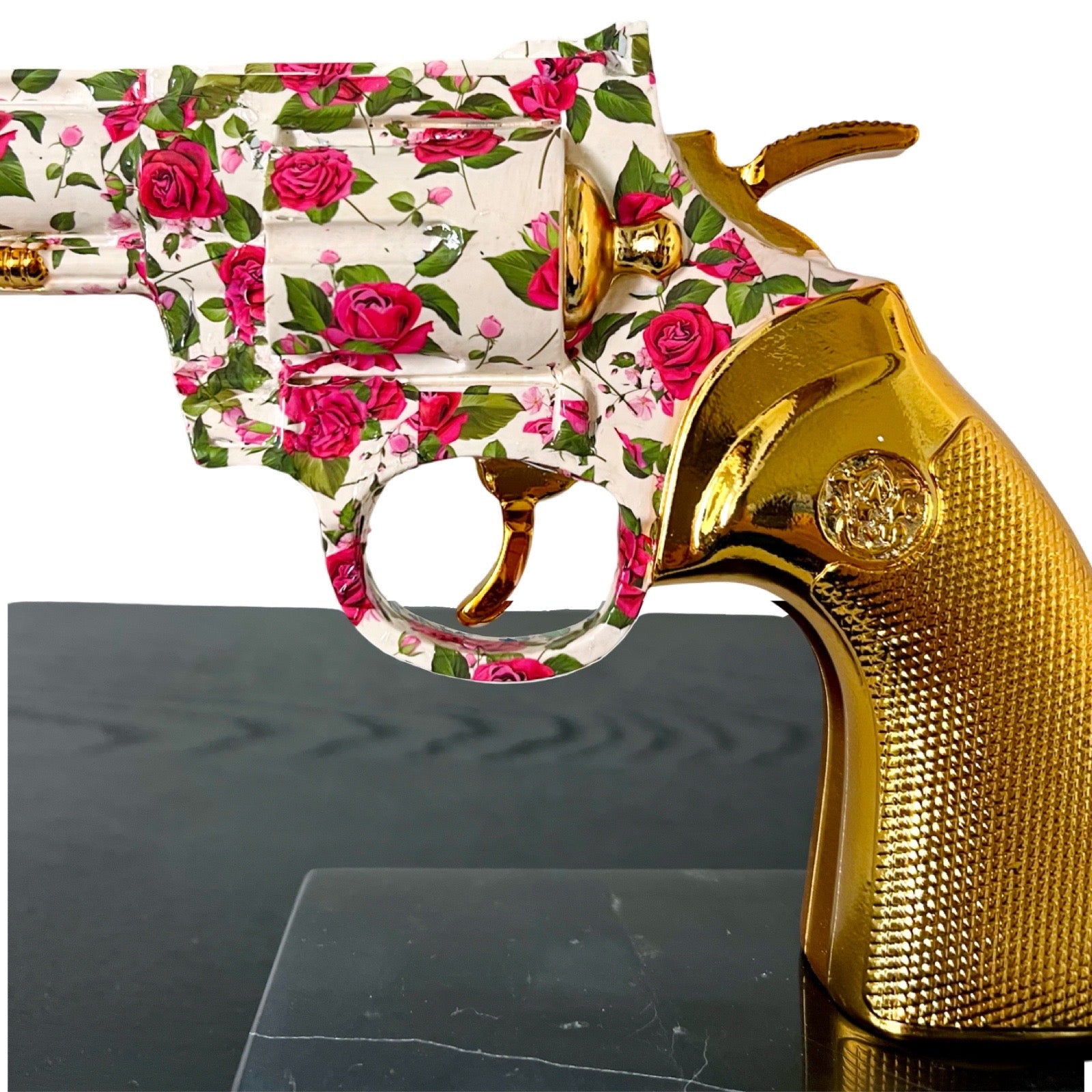 Art Against War - Golden Roses Gun