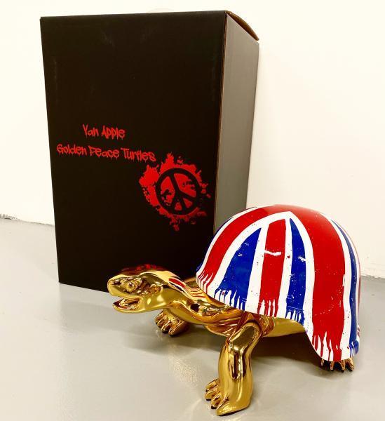 The Golden Peace Turtle We Love Union Jack - Moderne Kunst